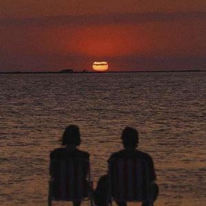 穿着婚纱被强奸新娘的三级片
